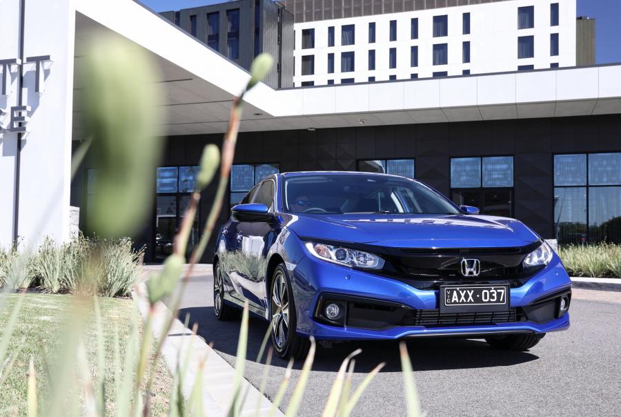  Honda Civic VTi-L Sedan (FC) 2019 года  (AU) (фото 14 из 37)